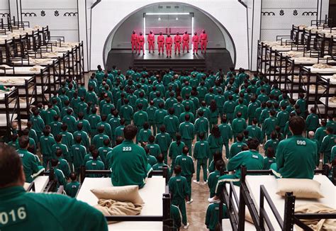 15 Things You Didn T Know About Netflix S Squid Game Amongmen 15 Things You Didn T Know About Netflix S Squid Game Amongmen