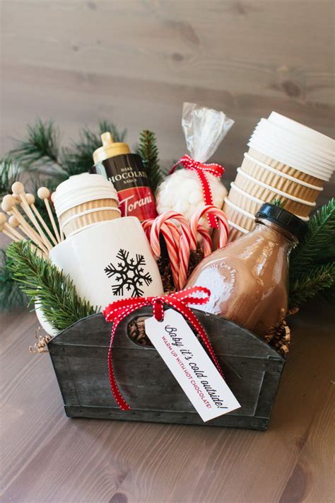 35 Creative Diy Gift Basket Ideas For This Holiday 35 Creative Diy Gift Basket Ideas For This Holiday
