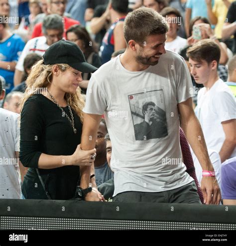 A Pregnant Shakira And Gerard Pique Attend The Usa V Slovenia Game At A Pregnant Shakira And Gerard Pique Attend The Usa V Slovenia Game At