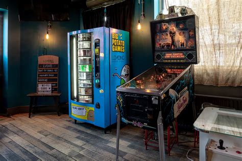 5 Bar Video Games