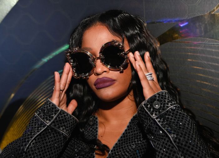 Joseline Hernandez Chokes Girl In Joseline Amp 39 S Cabaret Trailer