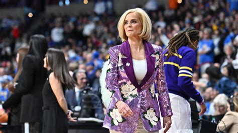 Kim Mulkey Lsu Receive Commitment Decision On Tuesday Athlon Sports Kim Mulkey Lsu Receive Commitment Decision On Tuesday Athlon Sports