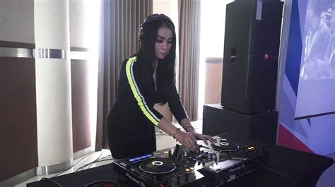 Mengenal Profesi Disk Jockey Dj Dan Tipe Tipenya Mengenal Profesi Disk Jockey Dj Dan Tipe Tipenya