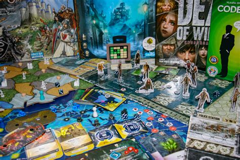 The 50 Best Co Op Board Games Of All Time To Enjoy Together Gaming The 50 Best Co Op Board Games Of All Time To Enjoy Together Gaming